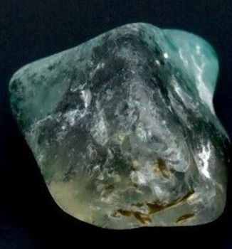 Bra Pris Sällsynt Grönaktigt Blå Rå Oslipad Grandidierit 8,16 carat Naturlig Kristall Obehandlad Bra Kvalitet från Madagaskar Köp Nu!