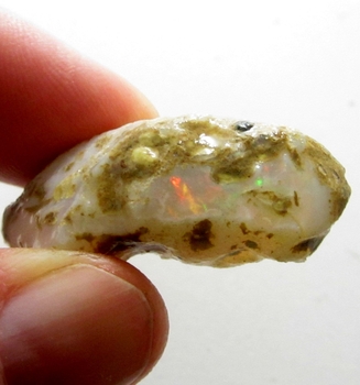 Bra Pris Sällsynt Rå Oslipad Lystrande Somalisk Opal 38,39 carat Naturlig Kristall Mycket Fin Kvalitet & Färg Sprakande Köp Nu!