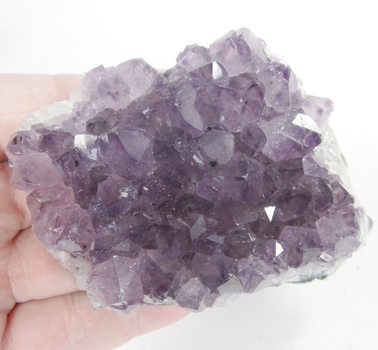 Bra Pris Mycket Vacker Specimen Skarp Violett Ametist 230,3 gram Formation av Kristaller Suverän Kvalitet från Brasilien Köp Nu!