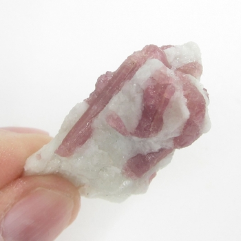 Bra Pris Spännande Specimen Vacker Rosa Turmalin (Rubellit) 14,3 gram Naturlig Kristall i Kvarts Intressant Samlar Objekt från Brasilien Köp Nu!
