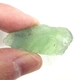 Bra Pris Mycket Fin Grön Mix Färg Fluorit 17,6 gram Naturlig Kristall Brottstycke Transparent Kvalitets Matrial från Kina Köp Nu!
