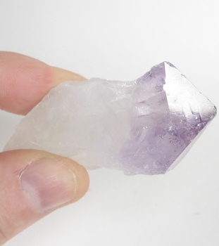 Bra Pris Vacker Obehandlad Rå Oslipad Violett Ametist Spets 32,8 Gram Naturligt Terminerad Kristall Finaste Kvalitet från Brasilien Köp den Nu!