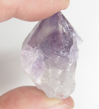 Bra Pris Vacker Obehandlad Rå Oslipad Violett Ametist Spets 25 Gram Naturligt Terminerad Kristall Finaste Kvalitet från Brasilien Köp den Nu!