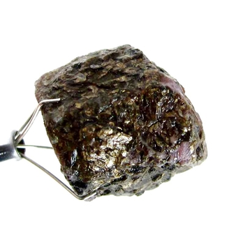 Bra Pris Sällsynt Obehandlad Rå Oslipad Specimen Rubin 62,55 carat Naturlig Hexagonal Kristall Intressant Kvalitativt Samlar Objekt från Afrika Köp Nu!