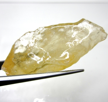 Bra Pris Spännande Rå Oslipad Vacker Honungs Kalcit 12,4 gram Naturligt Brottstycke Bit Transparent & Skarp Färg från Brasilien Köp Nu