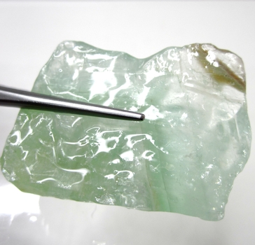 Bra Pris Spännande Rå Oslipad Vacker Grön Kalcit 15,1 gram Naturligt Brottstycke Bit Transparent & Skarp Färg från Brasilien Köp Nu