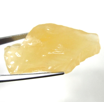 Bra Pris Spännande Rå Oslipad Vacker Orange Kalcit 7,5 gram Naturligt Brottstycke Bit Translucent & Skarp Färg från Brasilien Köp Nu