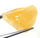 Bra Pris Spännande Rå Oslipad Vacker Orange Kalcit 12,9 gram Naturligt Brottstycke Bit Translucent & Skarp Färg från Brasilien Köp Nu