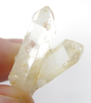 Bra Pris Mycket Fin Intressant Ministuff Bergskristall/Vit Kvarts 6,00 gram Naturligt Kluster Terminerade Kristaller från Marocko Köp Nu!