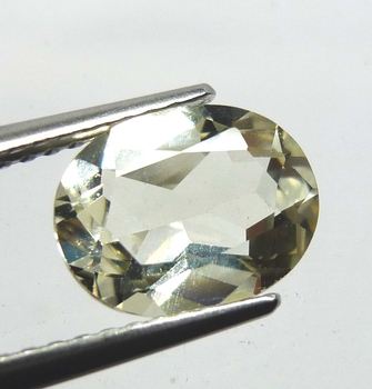 Good Price Beautiful Brazilian Very Fine Greenish Yellow Beryl 1.47 carat Oval Cut Top Luster & Top Quality Nice Collector's Item Buy Now!