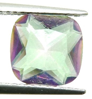 Bra Pris Topp Lystrande Multi Färgspelande Mystik Kvarts 2,30 carat Kudd Slipning Mycket Fin Kvalitet Spännande Matrial för Smyckestillverkare Köp Nu!