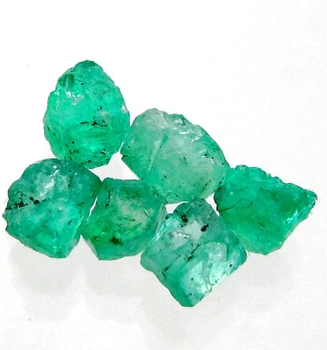 Good Price Parcel 6 Pcs Rough Uncut Very Rare Vivid Bluish Green Emerald Crystal 3,28 carat Natural Crystal Transparent from Colombia Purchase Now!
