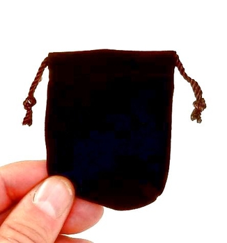 Bra Pris Snygg Samett Smyckespåse 65x55 mm med Snörning i Brun Färg Skydda eller Förvara din Ädelsten eller ditt Smycke Köp Nu!