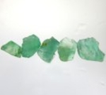 Bra Pris Parti 5 st Rå Sällsynt Blåaktigt Grön Smargad Kristall 8,11 carat Naturlig Kristall Transparent-Transl. Afghan Köp Nu!