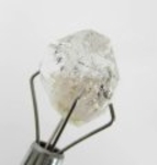 Bra Pris Äkta Oslipad Diamant Kvarts 4,63 carat Naturlig Kristall med Actinolit från Afganistan Köp Nu!