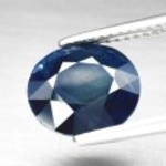 Bra Pris Certifierad Obehandlad Djup Blå Safir 4,75 carat Oval Slipning Fin Kvalitet från Nigeria Köp Nu!