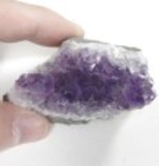Bra Pris Mycket Vacker Specimen Skarp Violett Ametist 92,1 gram Formation av Kristaller Suverän Kvalitet från Brasilien Köp Nu!