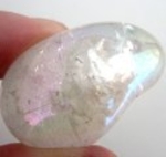 Bra Pris Mycket Fin Kvalitet Polerad Trumlad Bergskristall Angel Aura 18-20 gram Helt Transparent från Brasilien Köp Nu!