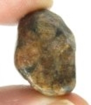 Bra Pris Hög Intressant Rå Oslipad Äkta Korssten (Andalusit) 52,65 Carat Naturligt Kors Mönster Nodul Bit Intressant Sällsynt samlarsten från Brasilien Köp Nu!