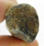 Bra Pris Hög Intressant Rå Oslipad Äkta Korssten (Andalusit) 39,25 Carat Naturligt Kors Mönster Nodul Bit Intressant Sällsynt samlarsten från Brasilien Köp Nu!