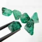 Bra Pris Parti 6 st Rå Oslipad Mycket Sällsynt Intensiv Blåaktigt Grön Smargad Kristall 4,04 carat Naturlig Kristall Transparent från Colombia Köp Nu!