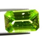 Bra Pris Mycket Stor & Fin Topp Grön Peridot 8,36 carat Oktagon Slipad Mycket Fin Lyster & Kvalitet från Pakistan Köp Nu!