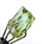Bra Pris Rå Sällsynt Ljus Blåaktigt Grön Smargad Kristall 2,37 carat Naturlig Kristall Transparent från Afganistan Köp Nu!