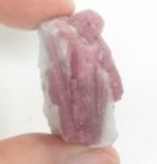 Bra Pris Spännande Specimen Vacker Rosa Turmalin (Rubellit) 18,5 gram Naturlig Kristall i Kvarts Intressant Samlar Objekt från Brasilien Köp Nu!