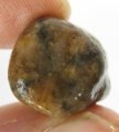 Bra Pris Hög Intressant Rå Oslipad Äkta Korssten (Andalusit) 29,50 Carat Naturligt Kors Mönster Nodul Bit Intressant Sällsynt samlarsten från Brasilien Köp Nu!
