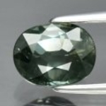 Bra Pris Fin Kvalitet Obehandlad Grön Safir 1,27 carat Oval Slipning Härlig Färg från Madagaskar Köp Nu!