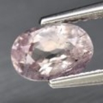 Bra Pris Mycket Fin Ljus Rosa Safir 0,97 carat Oval Slipning Fin Kvalitet & Lyster från Afrika Köp Nu!