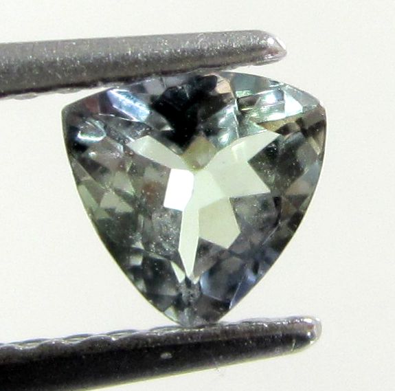 Good Price Very Rare Beutiful Violetish Green Zoisite (Tanzanite) 0,43  carat Trillion Cut Very Good Luster Quality from Tanzania Purchase Now!